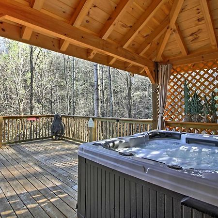 Вілла Tree Top Dream Cabin With Hot Tub In Gatlinburg! Екстер'єр фото