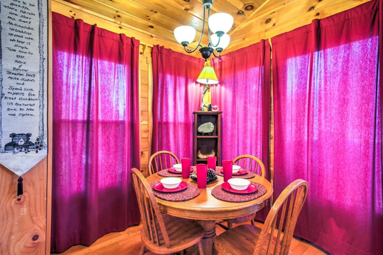Вілла Tree Top Dream Cabin With Hot Tub In Gatlinburg! Екстер'єр фото
