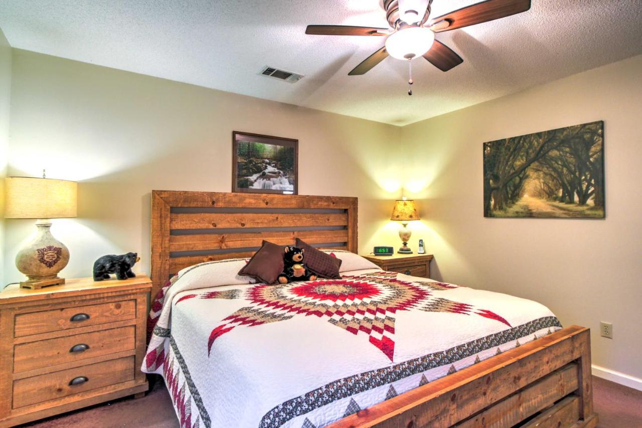 Вілла Tree Top Dream Cabin With Hot Tub In Gatlinburg! Екстер'єр фото